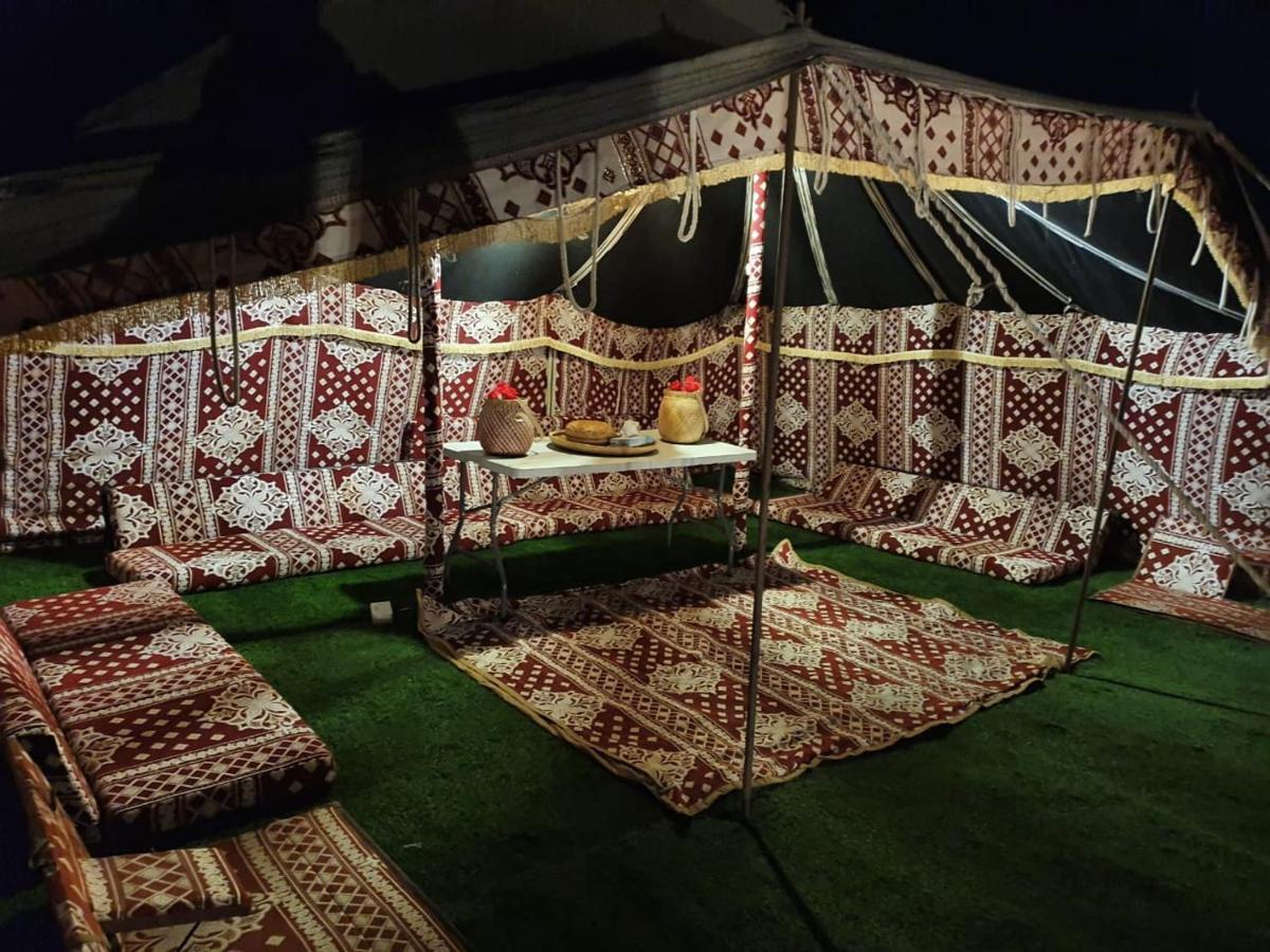 Crescent Desert Private Camp Shahiq Ngoại thất bức ảnh