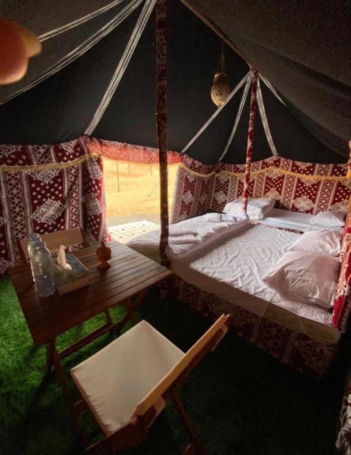 Crescent Desert Private Camp Shahiq Ngoại thất bức ảnh