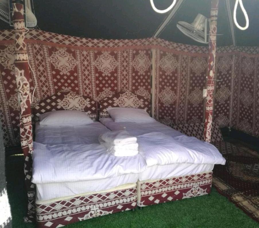 Crescent Desert Private Camp Shahiq Ngoại thất bức ảnh