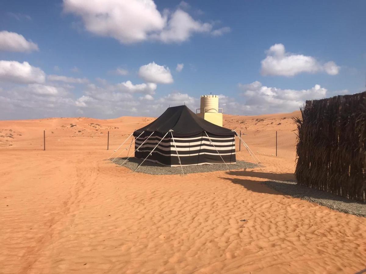 Crescent Desert Private Camp Shahiq Ngoại thất bức ảnh