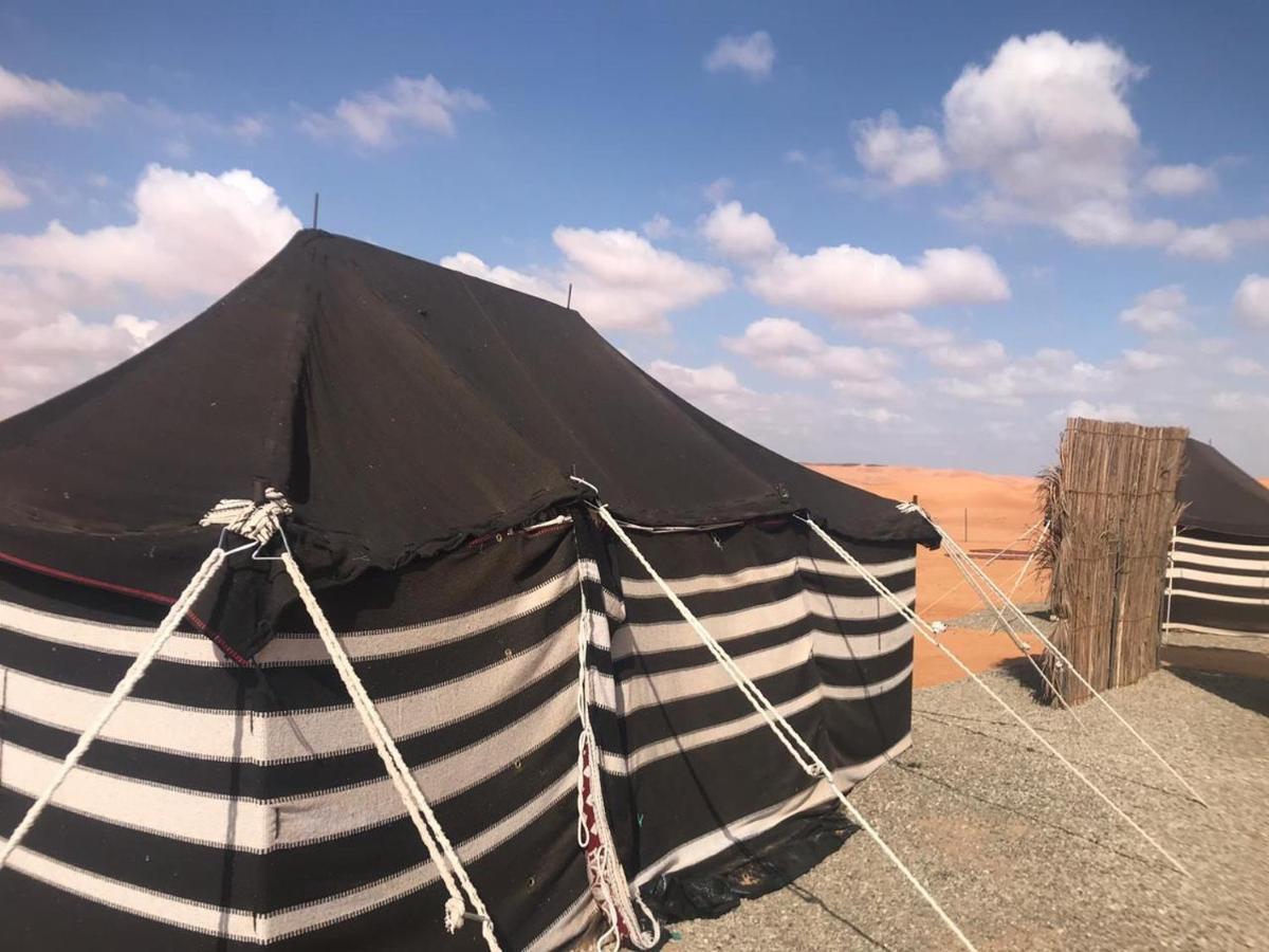 Crescent Desert Private Camp Shahiq Ngoại thất bức ảnh