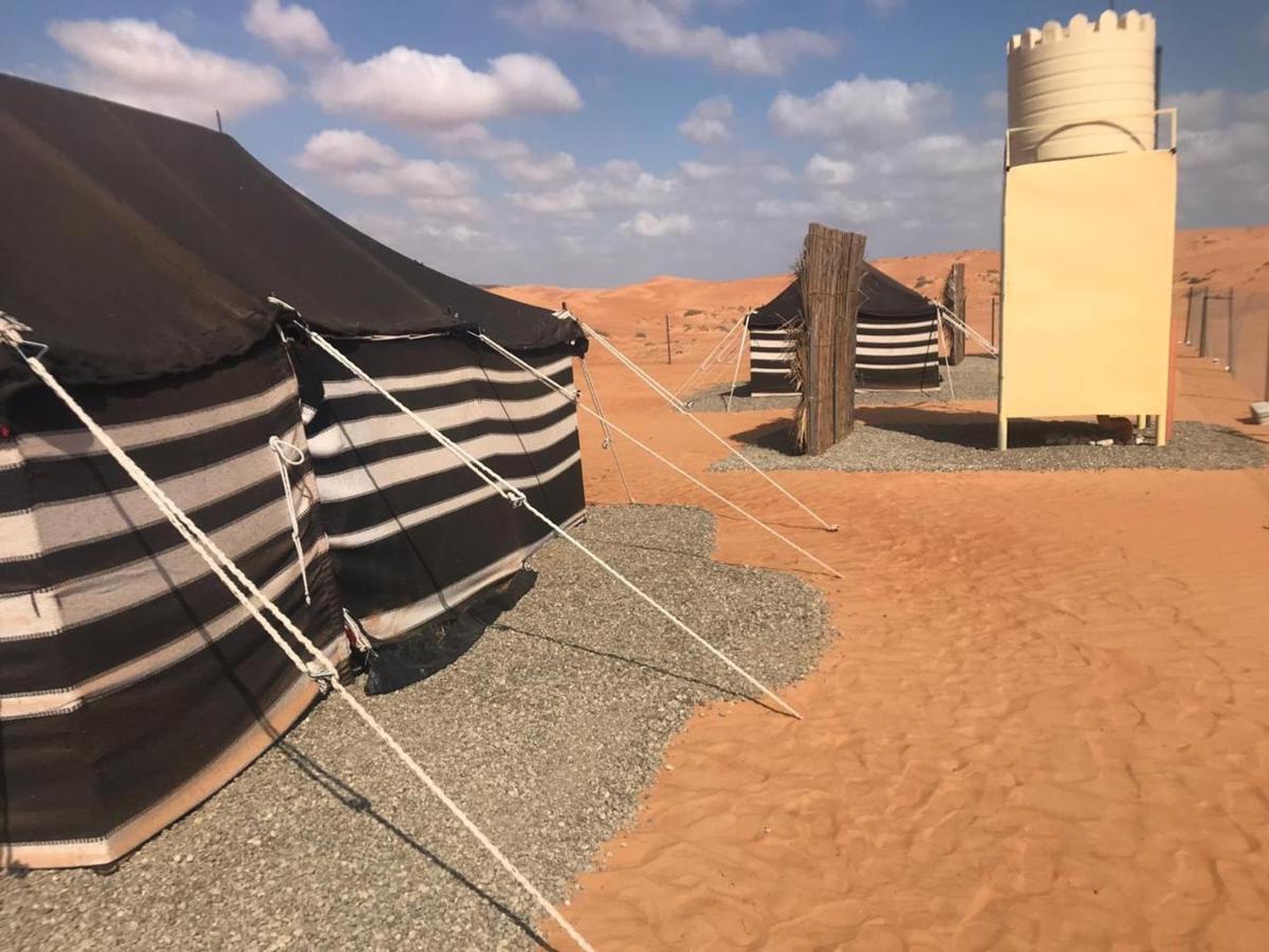 Crescent Desert Private Camp Shahiq Ngoại thất bức ảnh