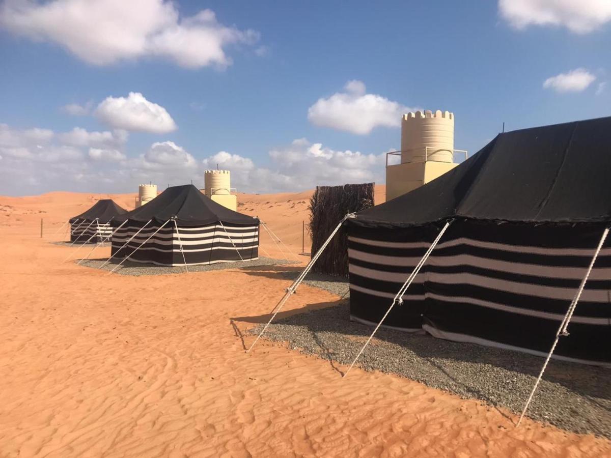 Crescent Desert Private Camp Shahiq Ngoại thất bức ảnh