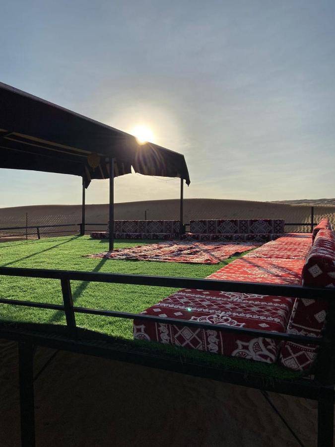 Crescent Desert Private Camp Shahiq Ngoại thất bức ảnh
