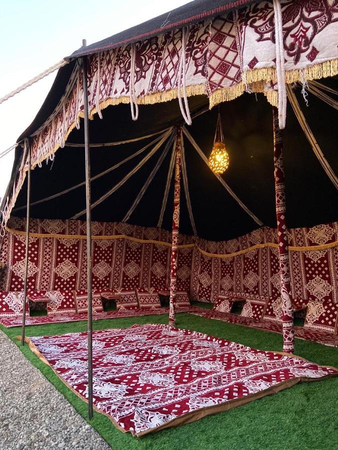 Crescent Desert Private Camp Shahiq Ngoại thất bức ảnh